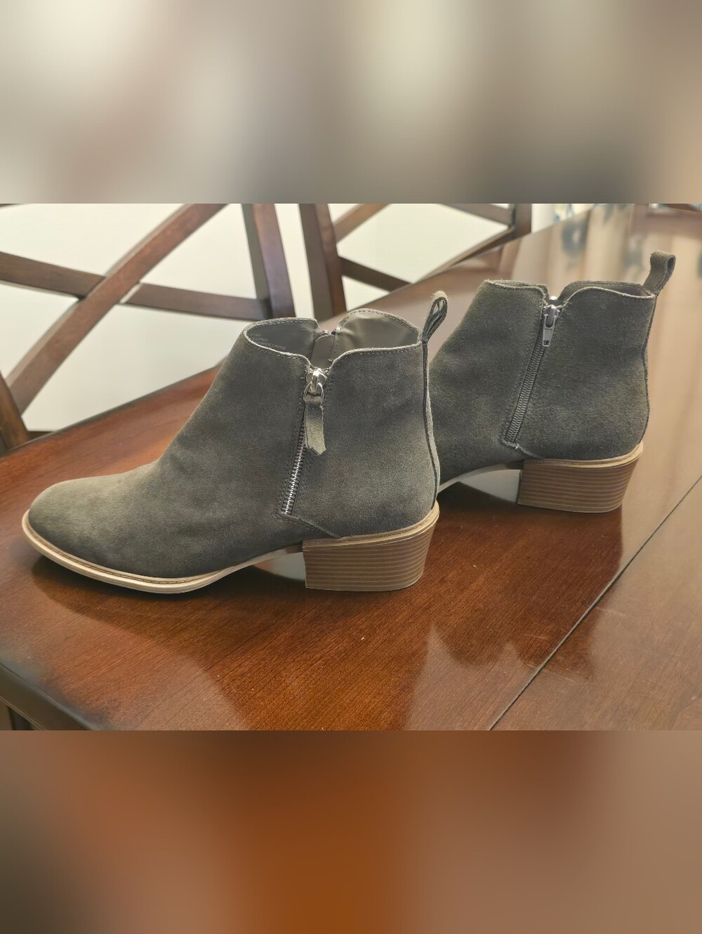 Kensie "Talynn" Sz 9 Women's Dark Gray Suede Ankle Booties with Side Zipper